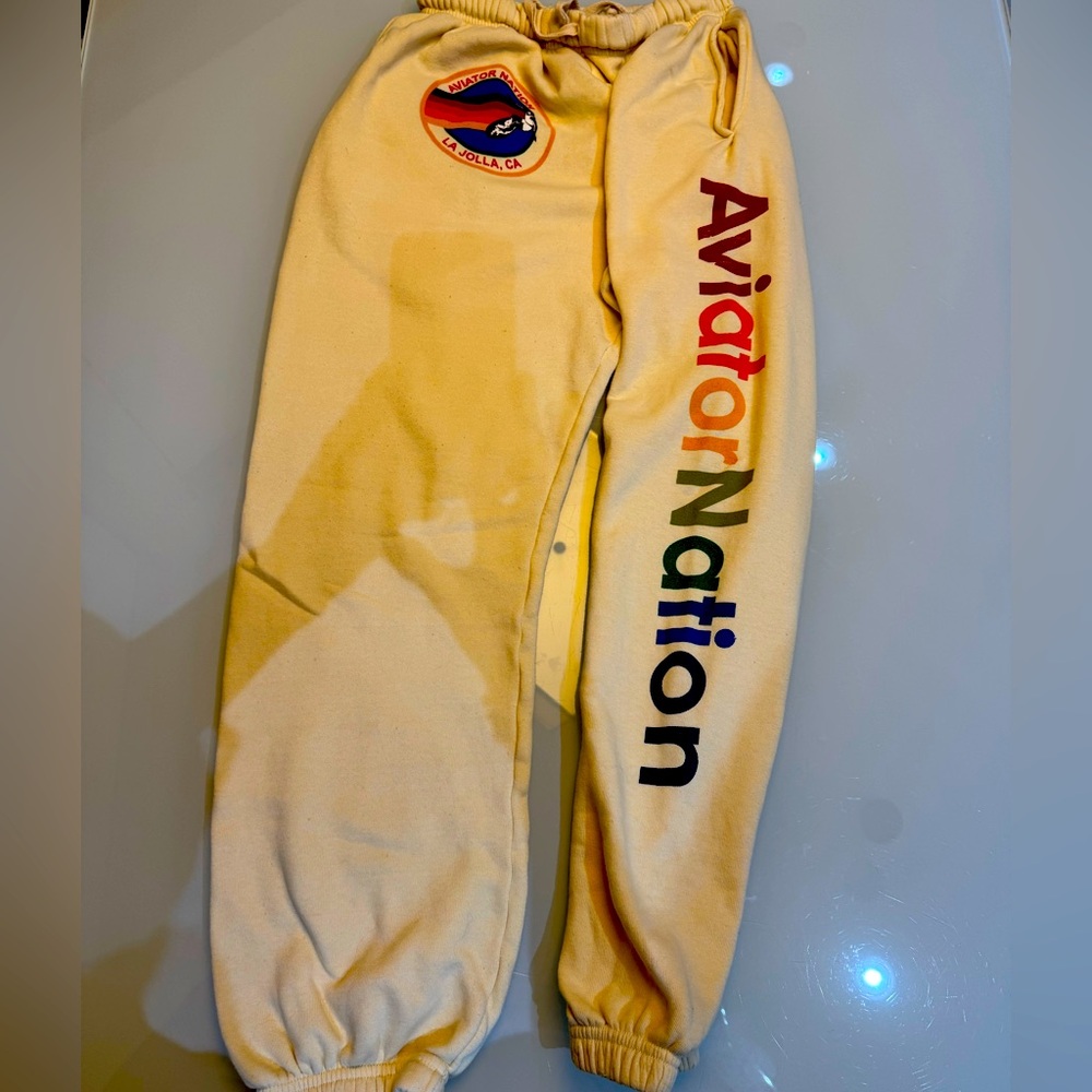 Aviator Nation Sweatpants in Cream Size Medium